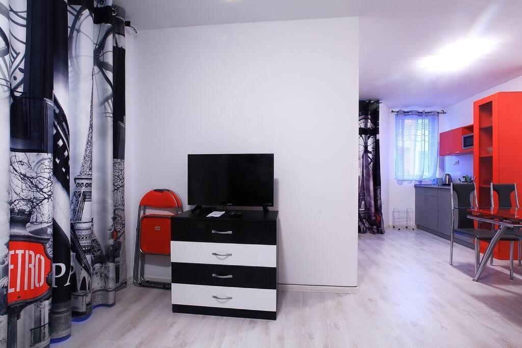 Modern Delux Apartments In Flowers&Pool Private Complex Balchik Bagian luar foto