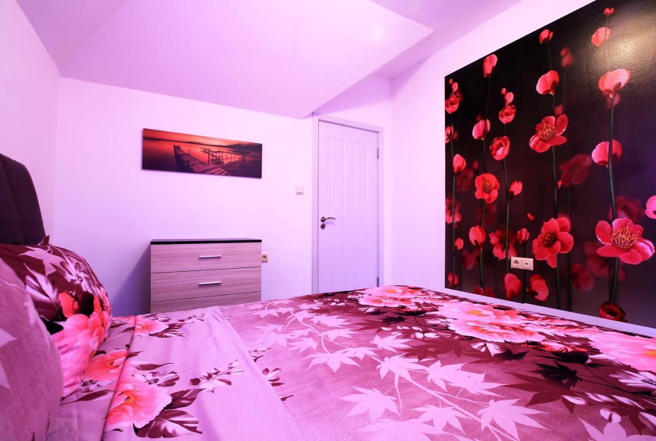 Modern Delux Apartments In Flowers&Pool Private Complex Balchik Bagian luar foto