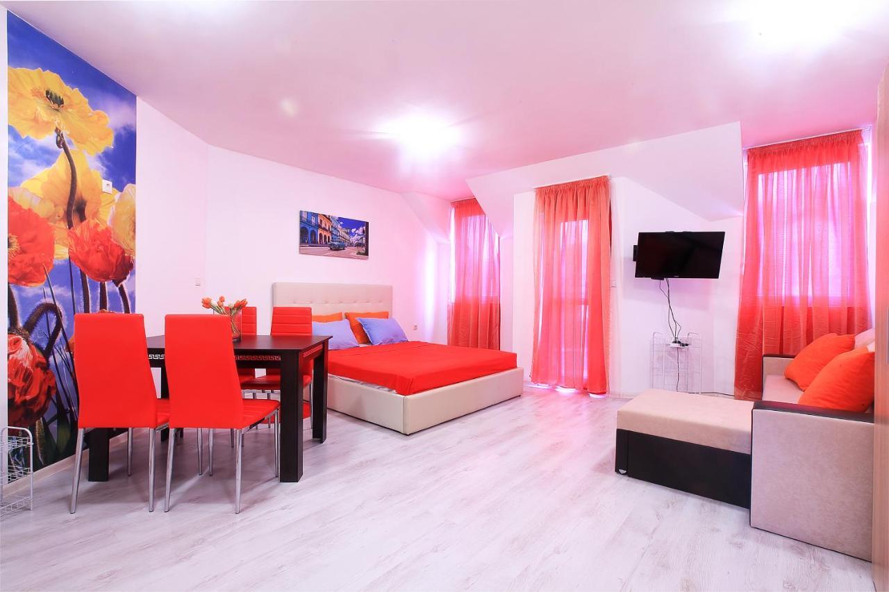 Modern Delux Apartments In Flowers&Pool Private Complex Balchik Bagian luar foto
