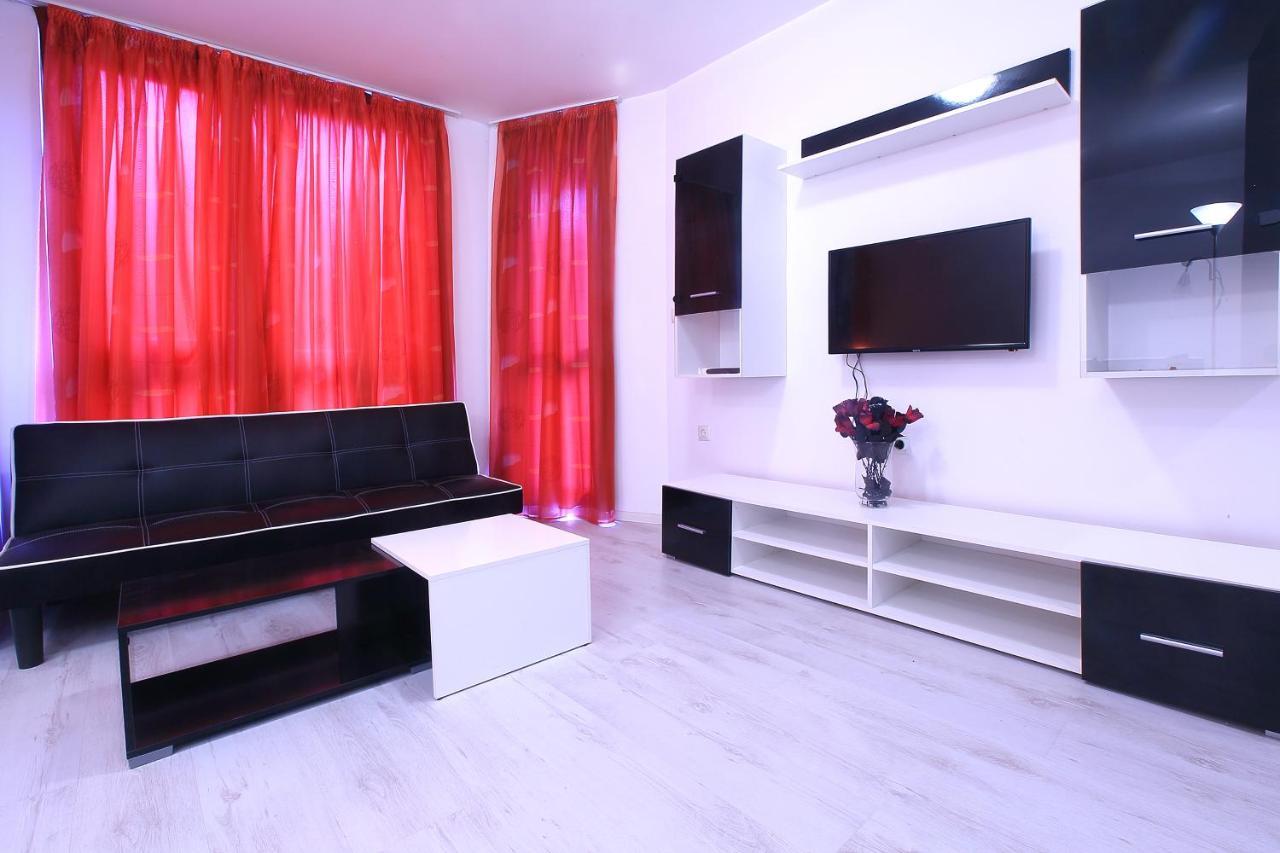 Modern Delux Apartments In Flowers&Pool Private Complex Balchik Bagian luar foto