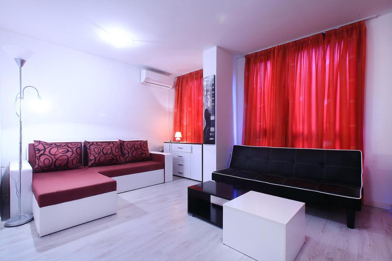 Modern Delux Apartments In Flowers&Pool Private Complex Balchik Bagian luar foto